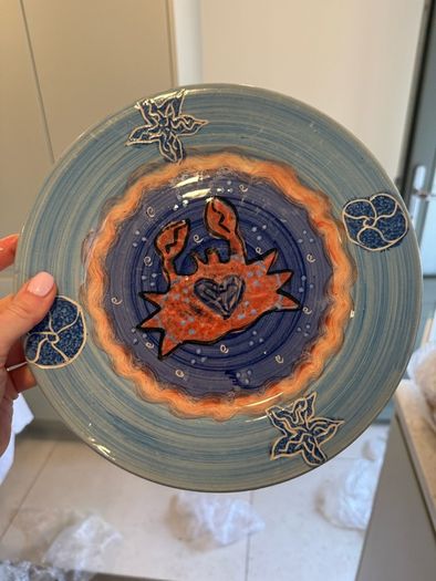 Crockery: plates, bowls etc.