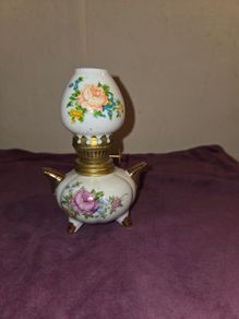 Vintage Miniature White Floral Oil Lamp
