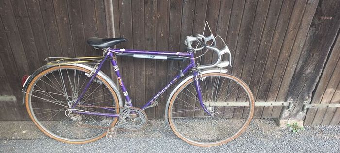 Peugeot Vintage Racing Bike in original condition 1970s nice condition all works
