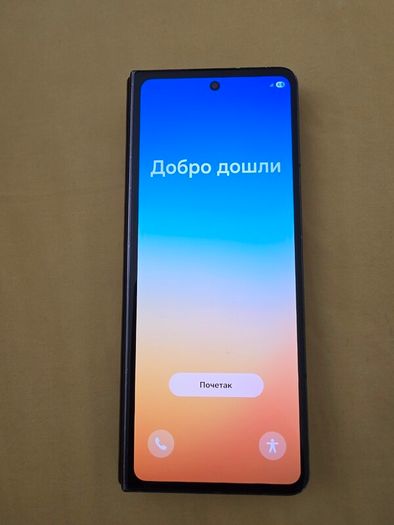 Samsung Galaxy Fold 4  512g (Can't open flat)