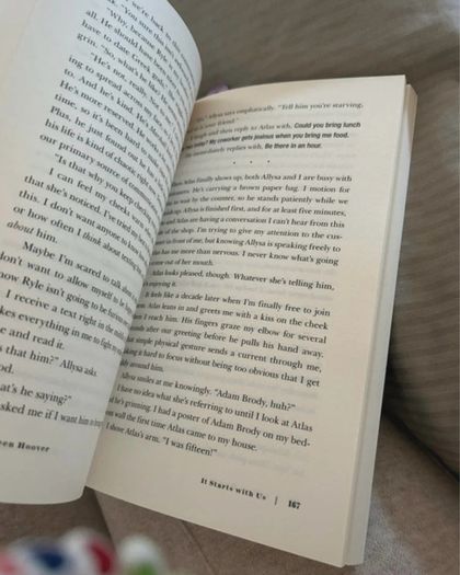 It starts with us Colleen Hoover