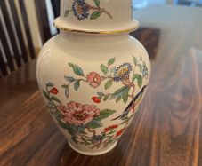 aynsley jar (Pembroke) pineapple lid