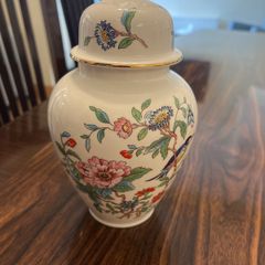 aynsley jar (Pembroke) pineapple lid