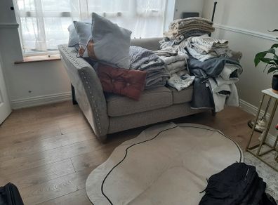 House hold textiles and mirror
