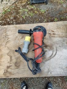 Hilti AG 115-7 Angle Grinder