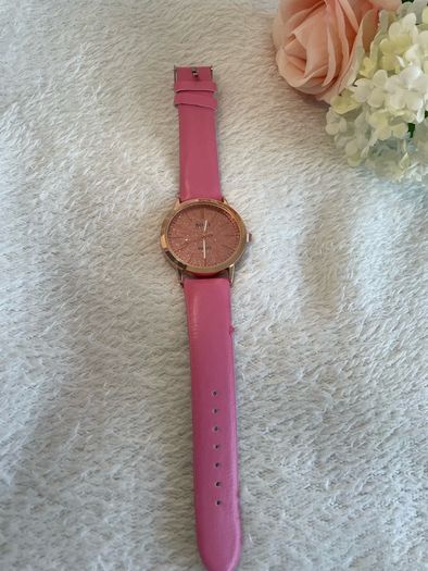 SOKI Rose Gold & Vibrant Pink Glitter Dial Watch