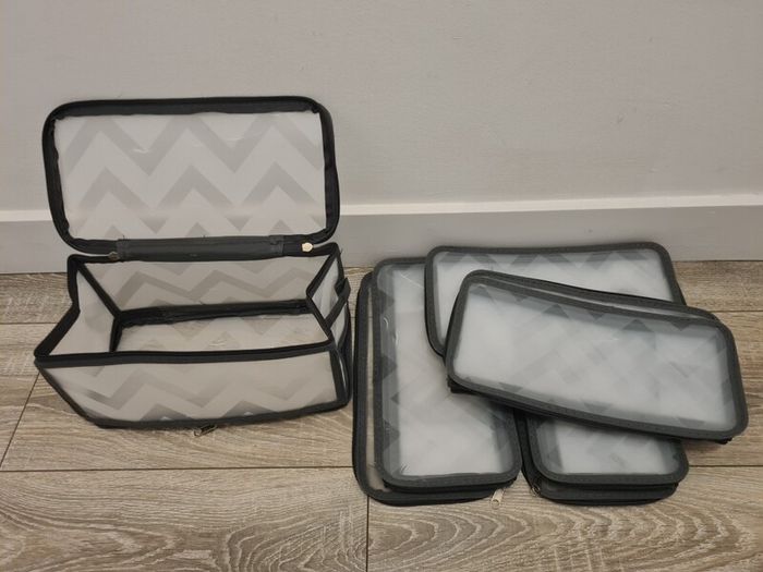 5 Clever ZigZag Clothes Storage Bags