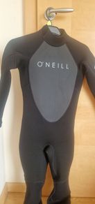 Age 10 O'Neills 5.3 wetsuit