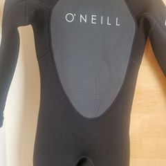 Age 10 O'Neills 5.3 wetsuit