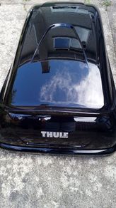 Thule Ocean 200 Roof Box and Bars