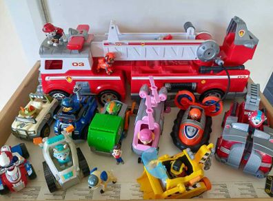 Paw Patrol Vehicle Bundle  Fire Truck + Vehicles & Figures