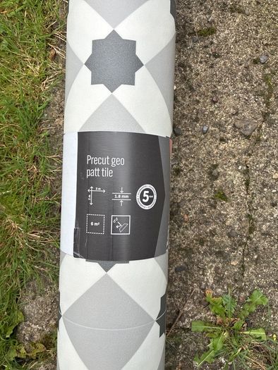 Beautiful Linoleum 2 rolls of 6M2 (12M2 total) new , under half price lino