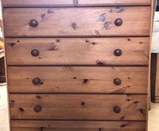Chest of drawers
