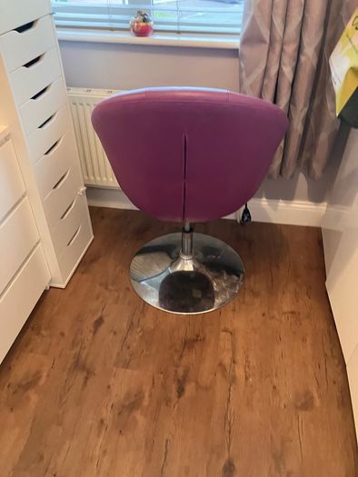 260 degree swivel chair