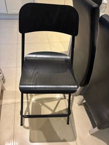 Foldable bar stool