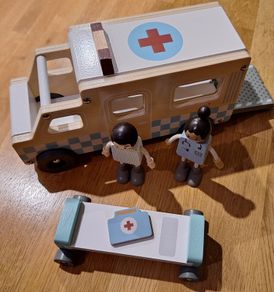 Little Town Wooden Ambulance Set