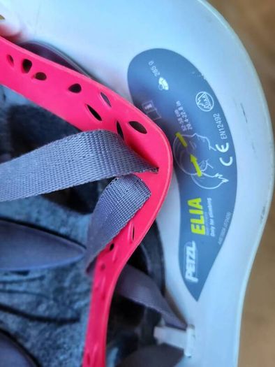 Womem's ock climbing helmet