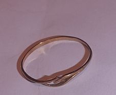 9karat gold ring