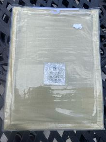 New gold place mats