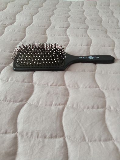 Head Jog 01 Paddle Brush