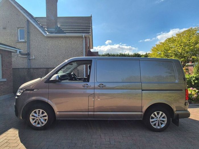 Volkswagen Transporter 2022 , 4 motion