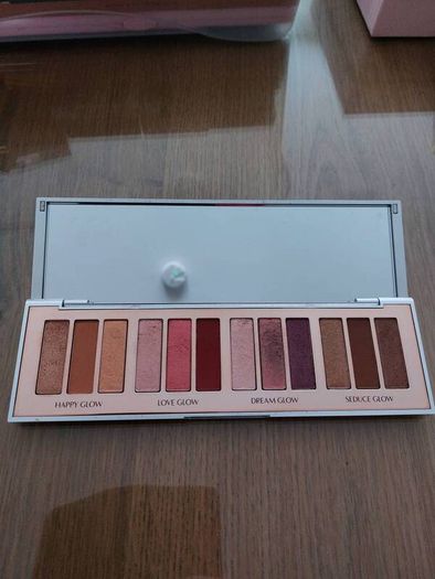 Charlotte Tilbury- Bejeweled Eyes to Hypnotise