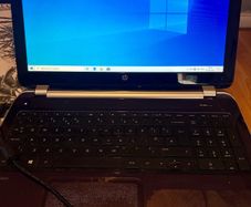 HP Laptop 8GB RAM 900GB Memory Windows 10