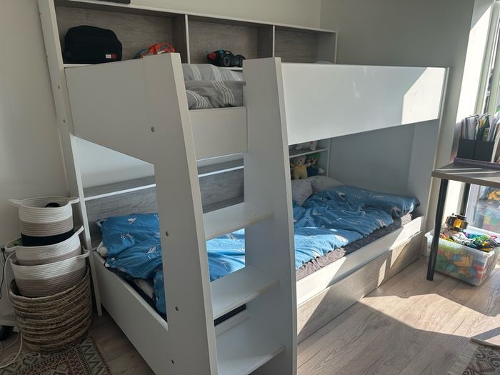 Bunk bed