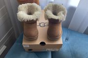 UGG boots Bailey bow infant size Uk5