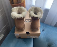 UGG boots Bailey bow infant size Uk5