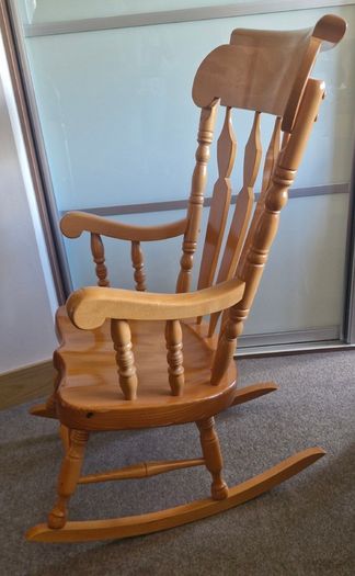 Solid wood Rocking Chair