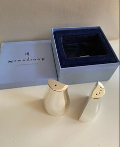 Newbridge Salt and pepper holders