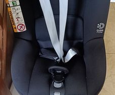 Maxi Cosi car seat