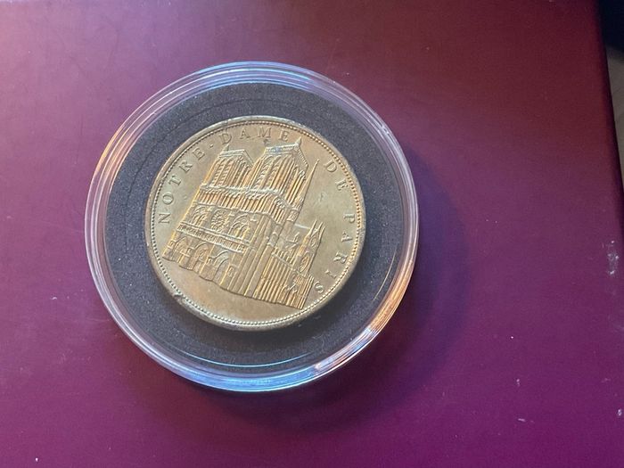 Cathedrale Notre Dame de Paris 2011 Edition Coin