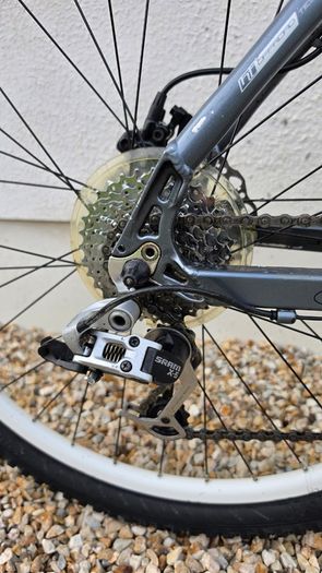 Carrera Kraken