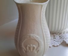 Belleck Fine China Vase