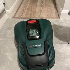 Robotic lawn mower (brand new)