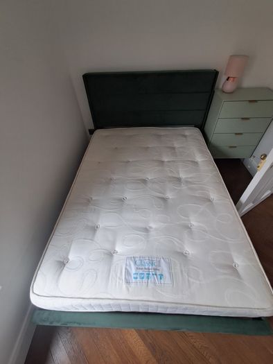 Free double mattress