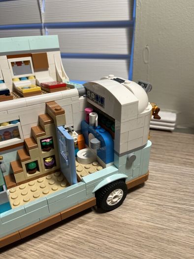 Lego Friends camper van