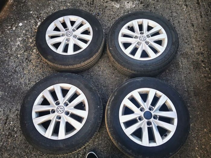 16" genuine VW alloys and tyres.