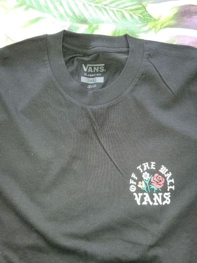 Vans tops
