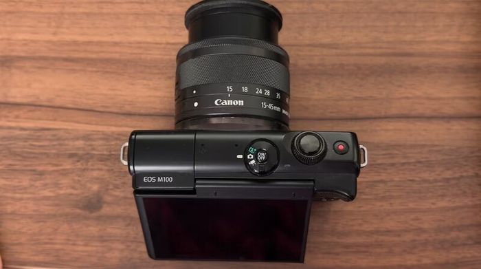 Canon Eos M100