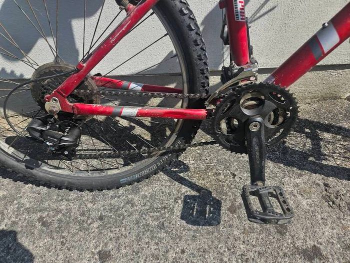 Trek 2700 hard tail mountain bike