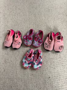 Girls swim shoes various sizes