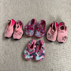 Girls swim shoes various sizes