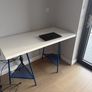 office table Image 2