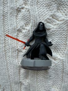 Disney Infinity 3.0 Star Wars Kylo Ren Figure INF 1000231 Used Please look at the pictures