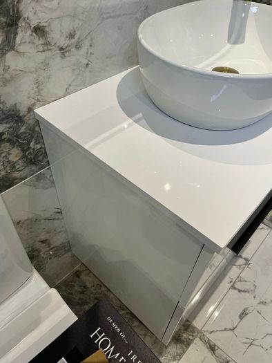 Ex Display Galsaky Gloss White 800 Wall hung vanity unit