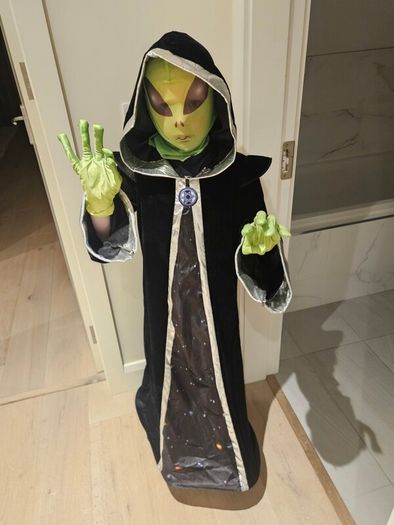 Alien Halloween Outfit