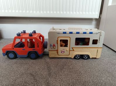 Bluey car and caravan